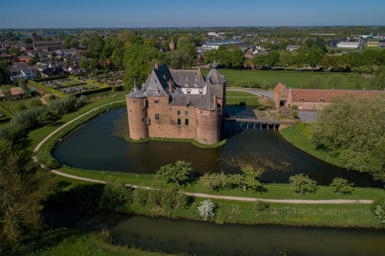 B&B Kasteel Ammersoyen Ammerzoden Exterior foto